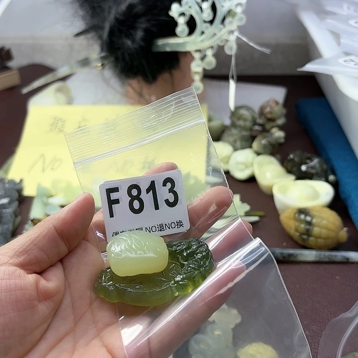 蛇纹石玉发饰合金坦*妈