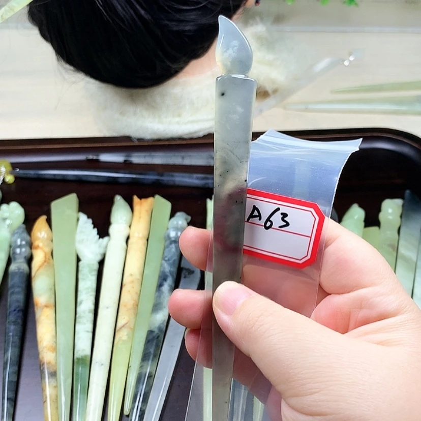 【闪购商品】蛇纹石玉发饰未镶嵌荔*