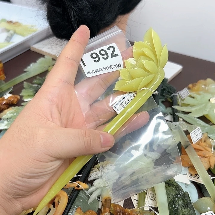 蛇纹石玉发饰合金风**美