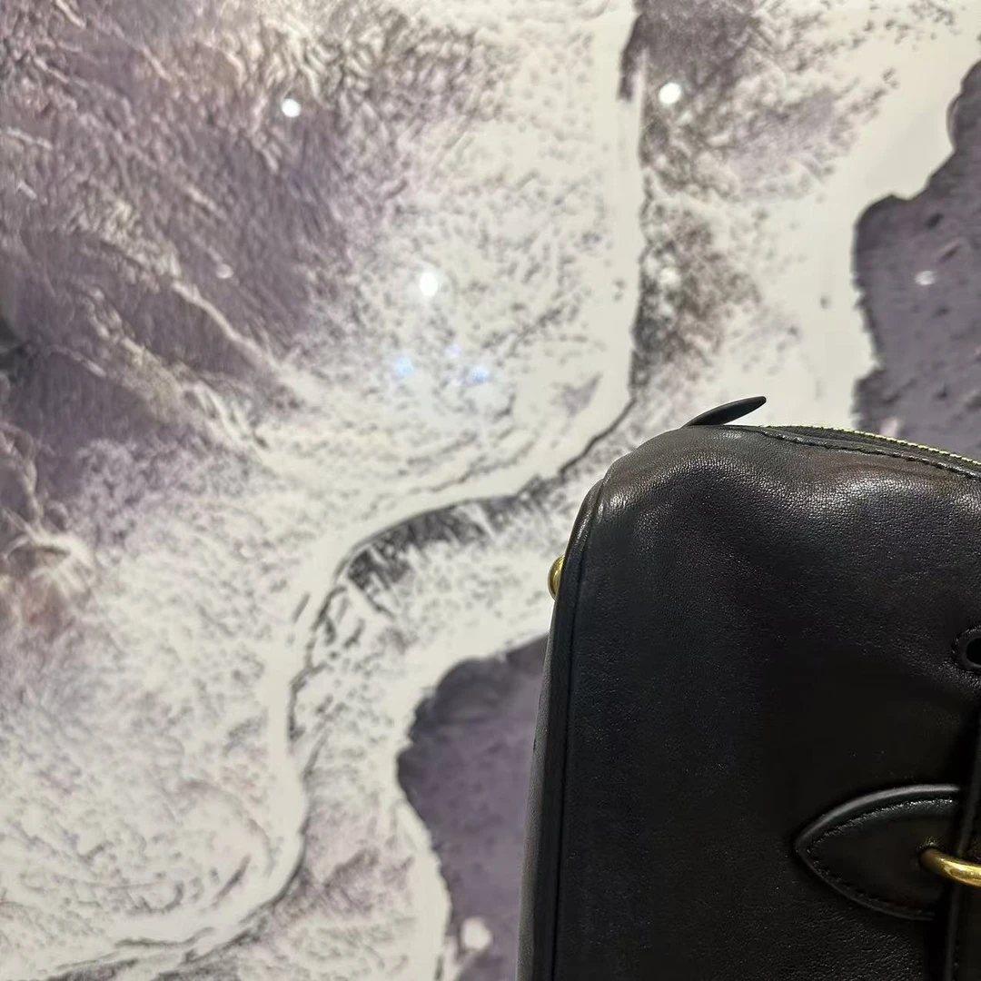 「刻意巧合」28cm贝壳斜挎包