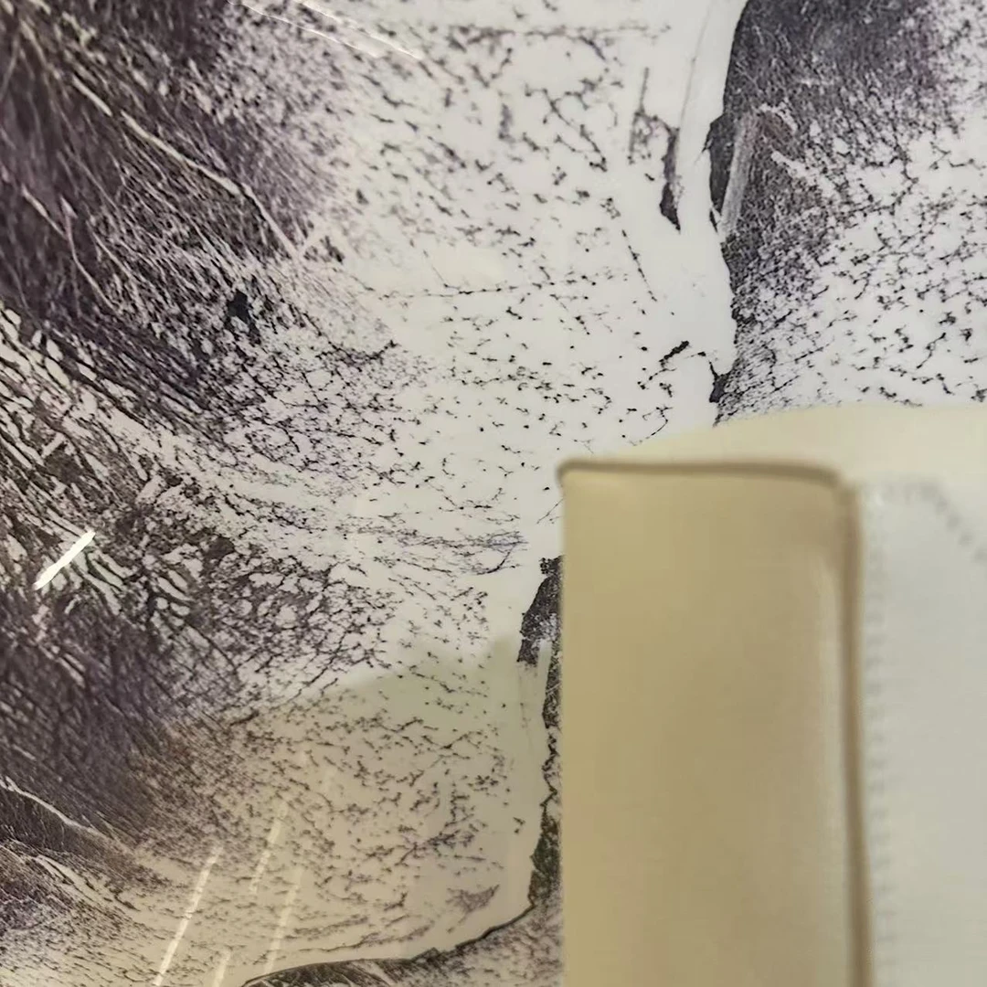 「孤木逢春」18cm白色斜跨包