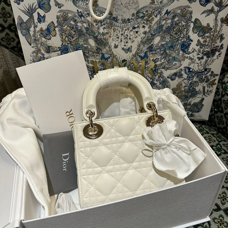 全新未使用 DIOR/迪奥 白色金扣三格戴妃手提斜挎包