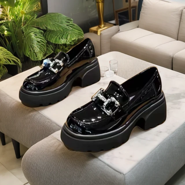 【商场撤柜】断码气质百搭时尚英伦风圆头粗跟厚底乐福鞋2335-1