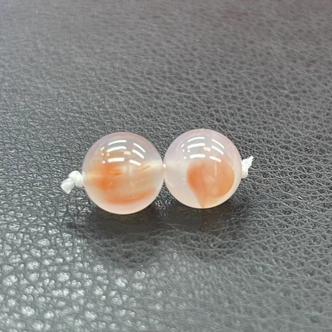 [小美哥宠粉]南红飘花(单珠)10-11m+2颗 (完美主义者慎拍)