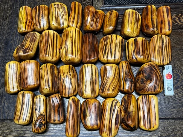 正宗太行崖柏陈化料虎皮纹精美手把件掌中宝福利款手把件随机发货
