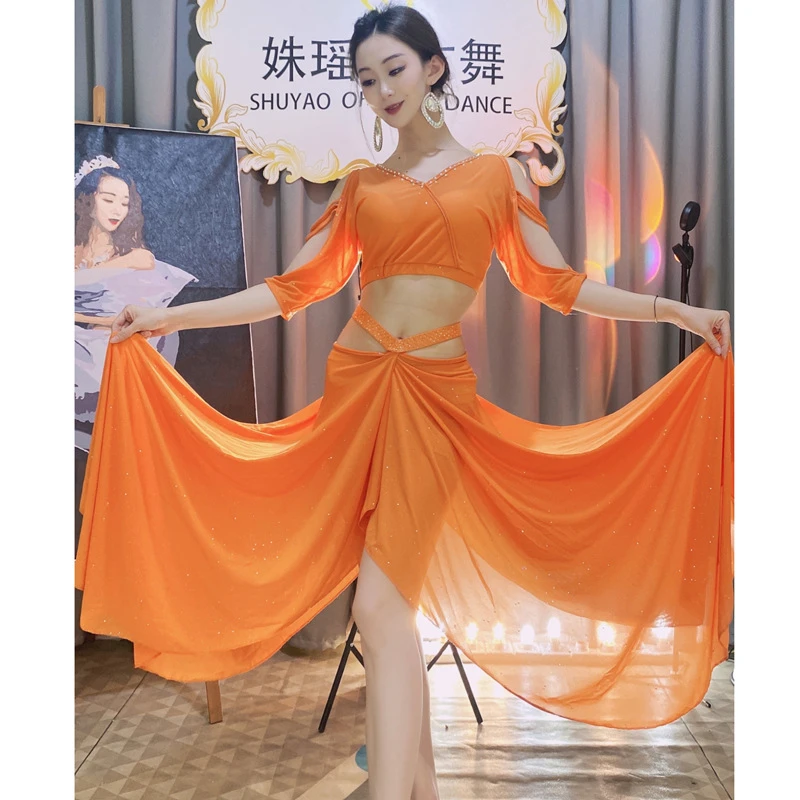 肚皮舞2025夏季新款练功服性感烫钻套装显瘦东方舞蹈表演出服团服