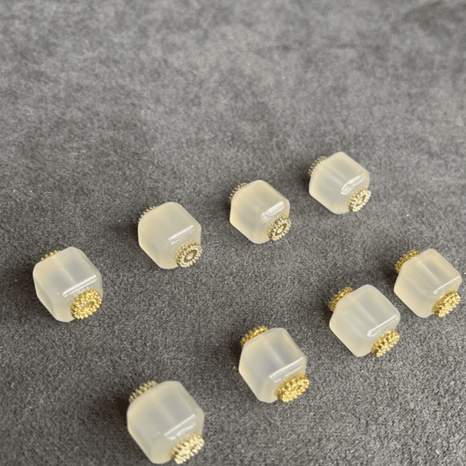 玛瑙方糖路路通手工DIY女款女锁骨链项链手链9mm 左右随机发货1个