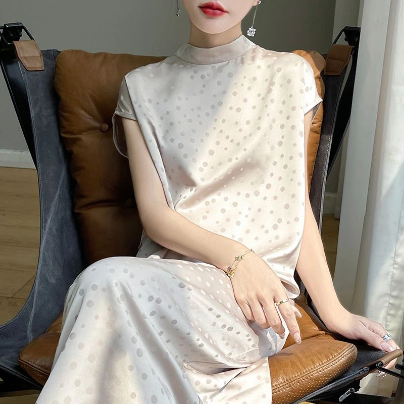 法式立领连衣裙夏季新款缎面精致优雅显瘦气场强大高级感女装长裙