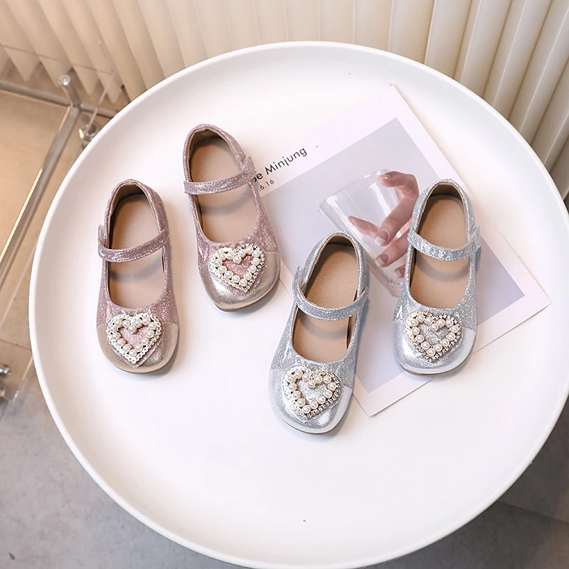 女童小皮鞋浅口公主鞋皮鞋软底舒适洋气豆豆鞋玛丽珍爱心舞蹈鞋