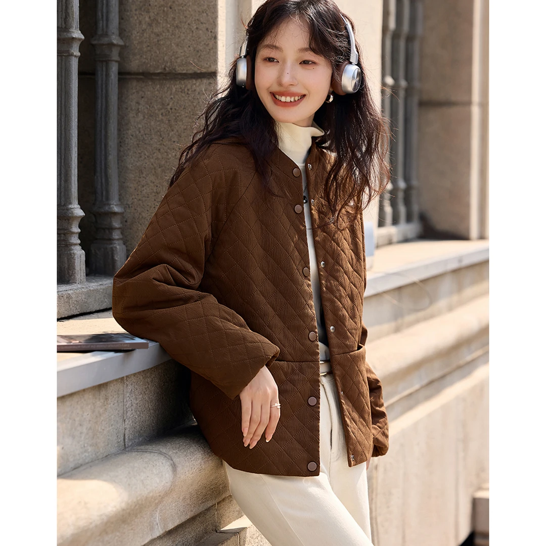 沫晗依美24年冬季新款小立领廓形菱形棉服外套立领菱形格女7144