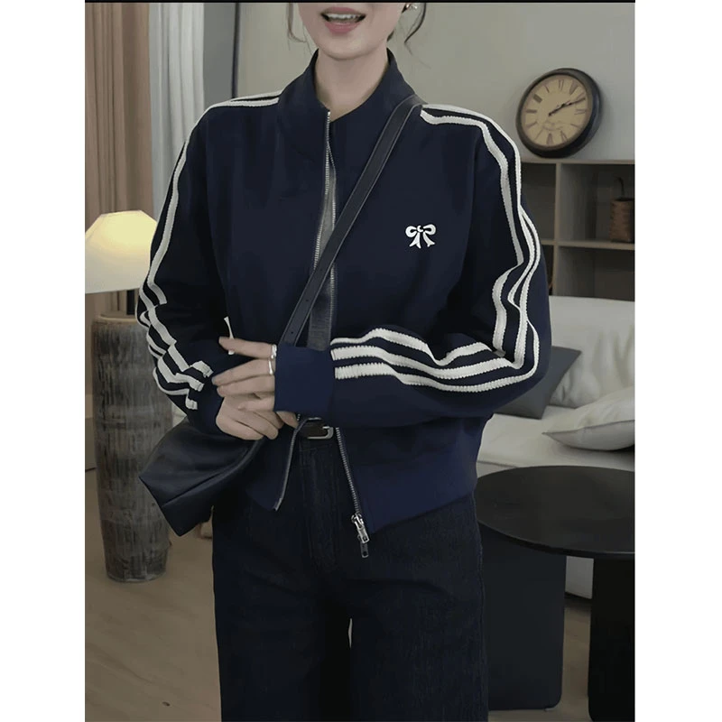 百搭三条杠立领蝴蝶刺绣短外套女秋季新款时尚宽松洋气夹克开衫