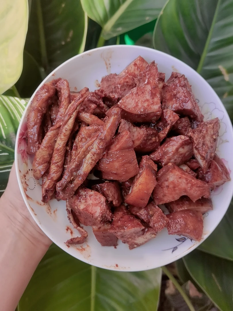 云南特产方便景谷半坡酸肉景谷特产萝卜条酸肉700克散装