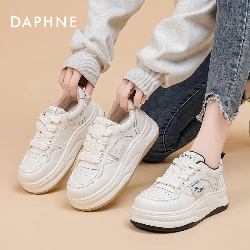Daphne/达芙妮小白鞋女2025秋季新款休闲厚底板鞋百搭运动休闲鞋