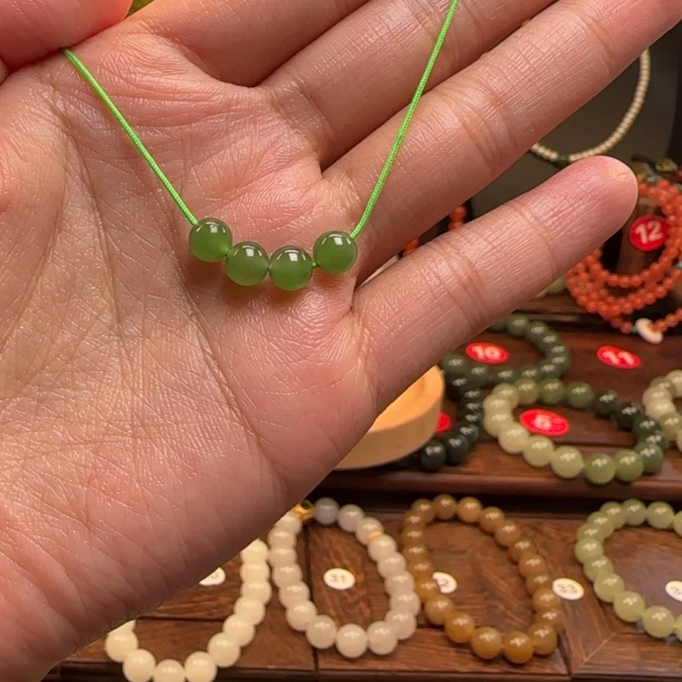 【闪购商品】和田玉吊坠(不含链)未镶嵌6mm碧玉