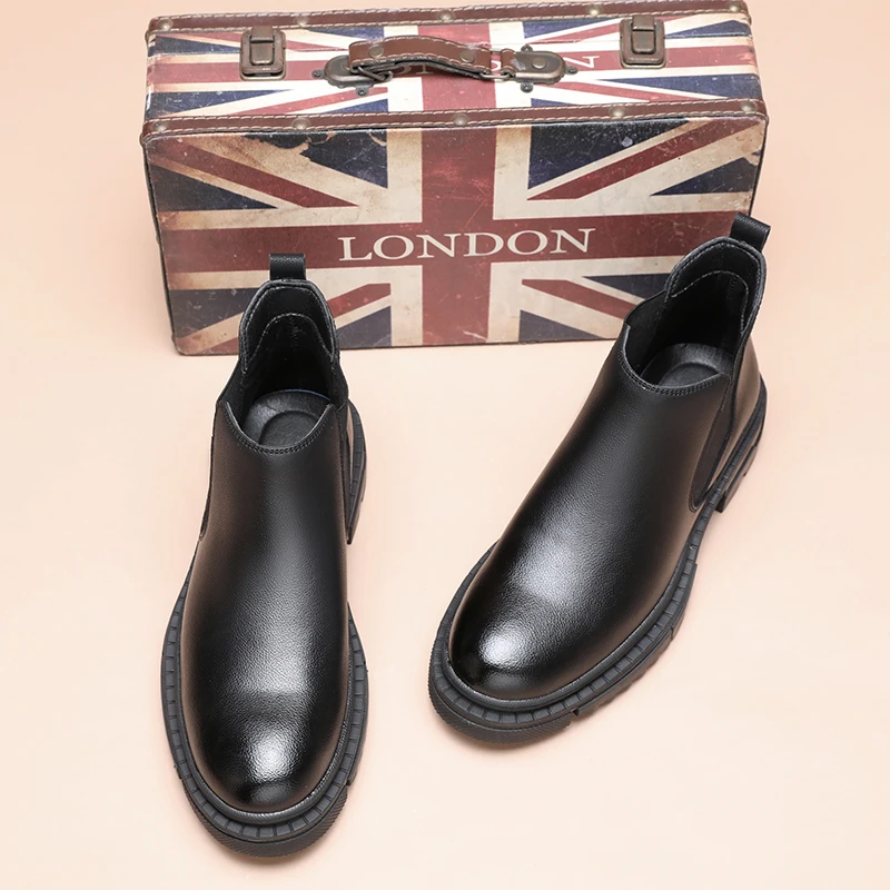 男靴2025秋冬加绒牛皮舒适真皮马丁靴黑色套脚一脚蹬短靴男