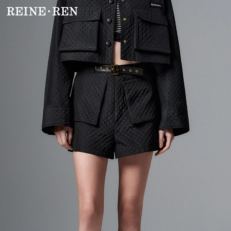 REINEREN设计师任茜春夏款菱形格纹可调节皮腰头立体口袋短裤