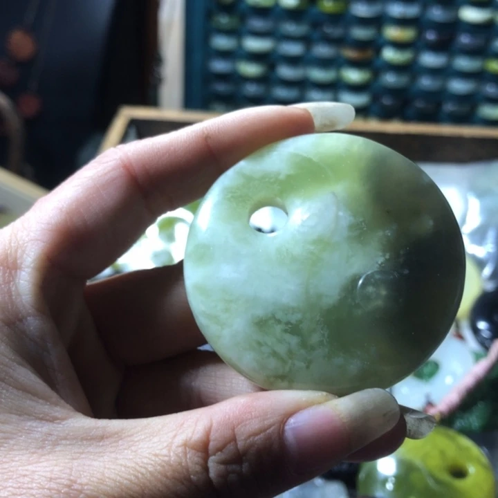 岫玉岫玉挂件未镶嵌