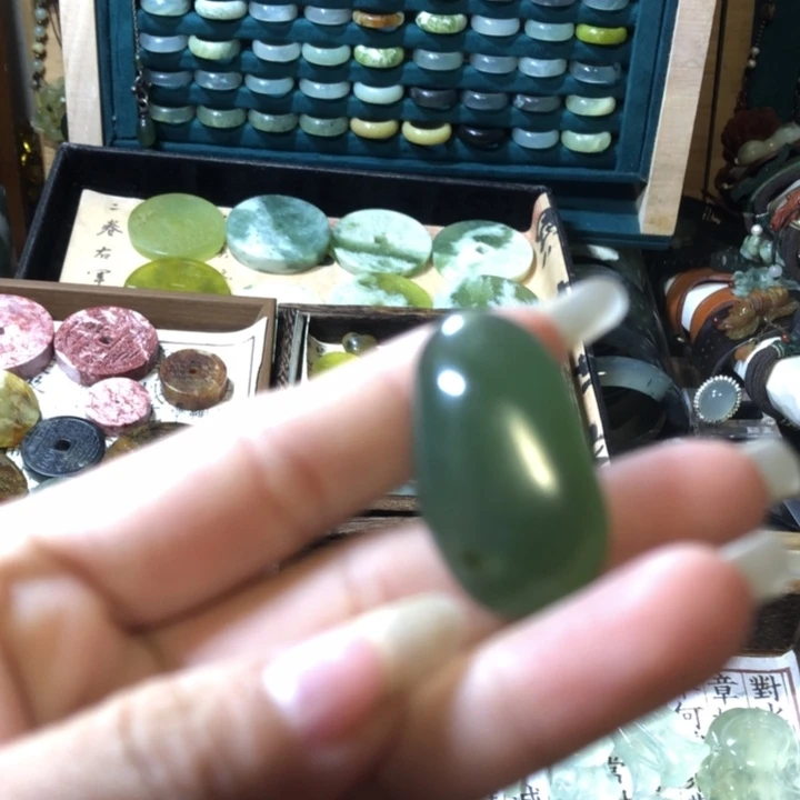 岫玉岫玉挂件未镶嵌