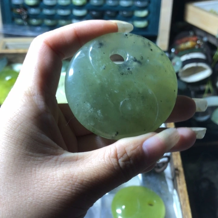 岫玉岫玉挂件未镶嵌