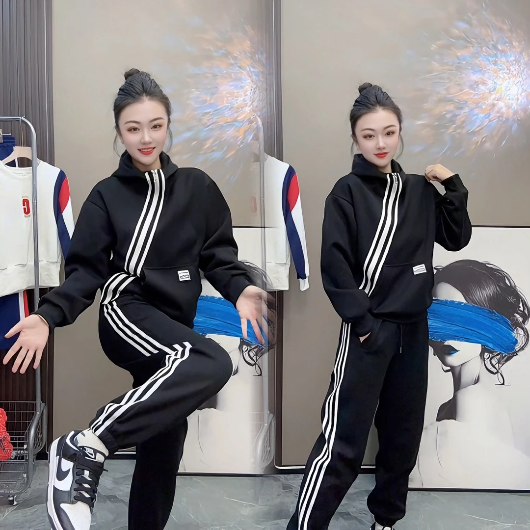 宝藏新款运动休闲套装斜拉链条纹连帽卫衣夹克外套卫裤两件套