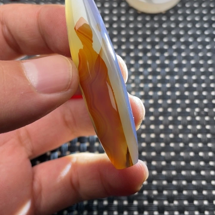 玛瑙/玉髓颈饰未镶嵌孙****机