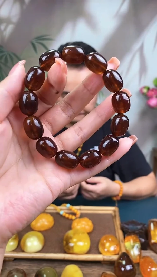 【闪购商品】琥珀裸石未镶嵌基地发货 一物一证 顺丰包邮