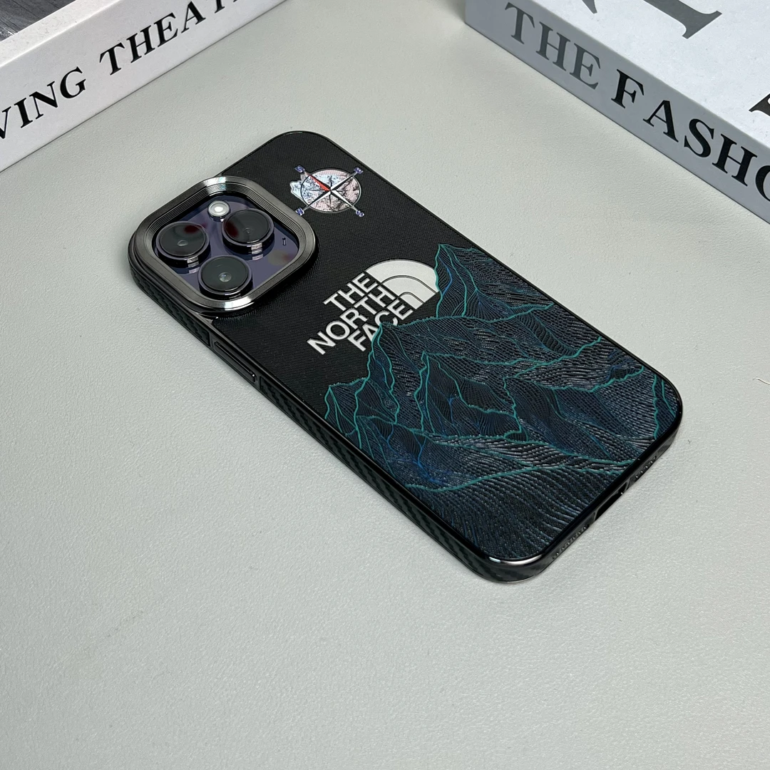 潮酷个性电镀手机壳iPhone15promax适用苹果14高级感13磨砂12防摔