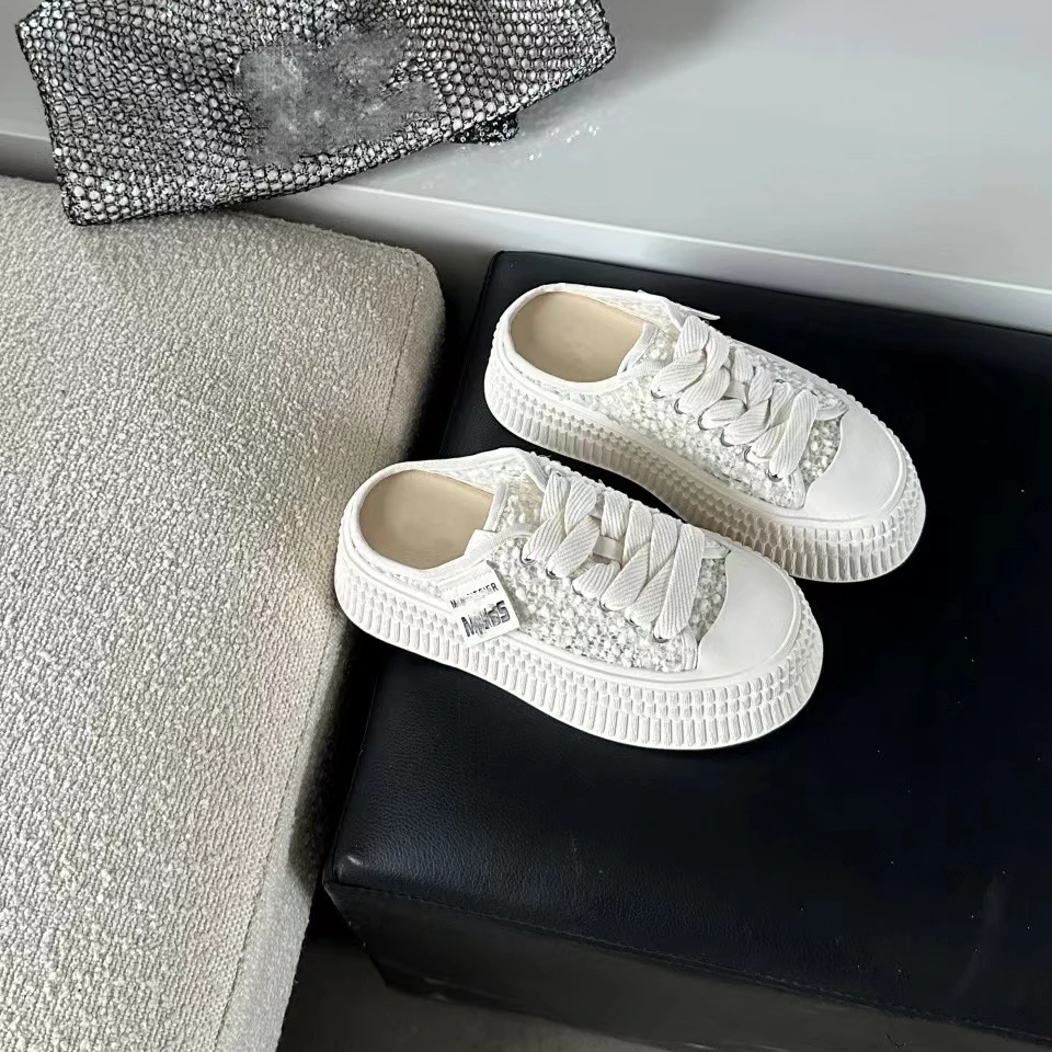 新款女款时尚百搭休闲低帮系带帆布鞋8796061