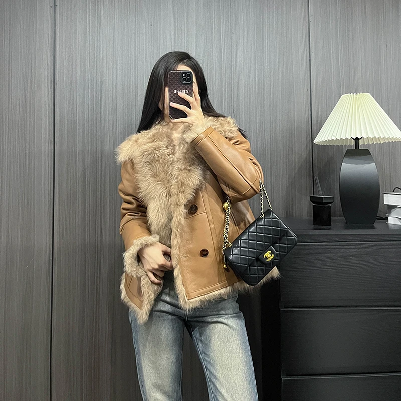 2025年新款进口托斯卡纳卷毛皮毛一体皮草女短款年轻女士冬季保暖