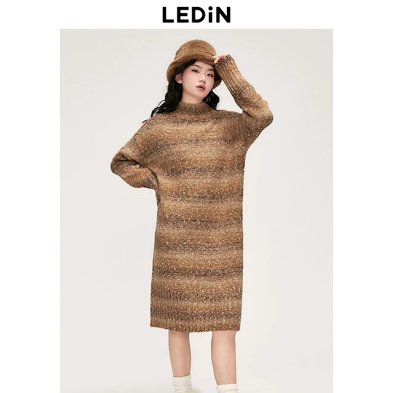 乐町时尚幻彩花纱星星连衣裙秋冬复古美拉德风灯芯绒温柔气质长裙