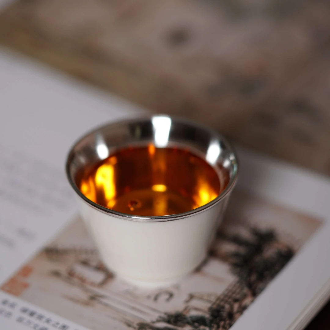 白瓷小马蹄杯家用纯手工纯手工主人杯中式银瓷包银小巧精致便携