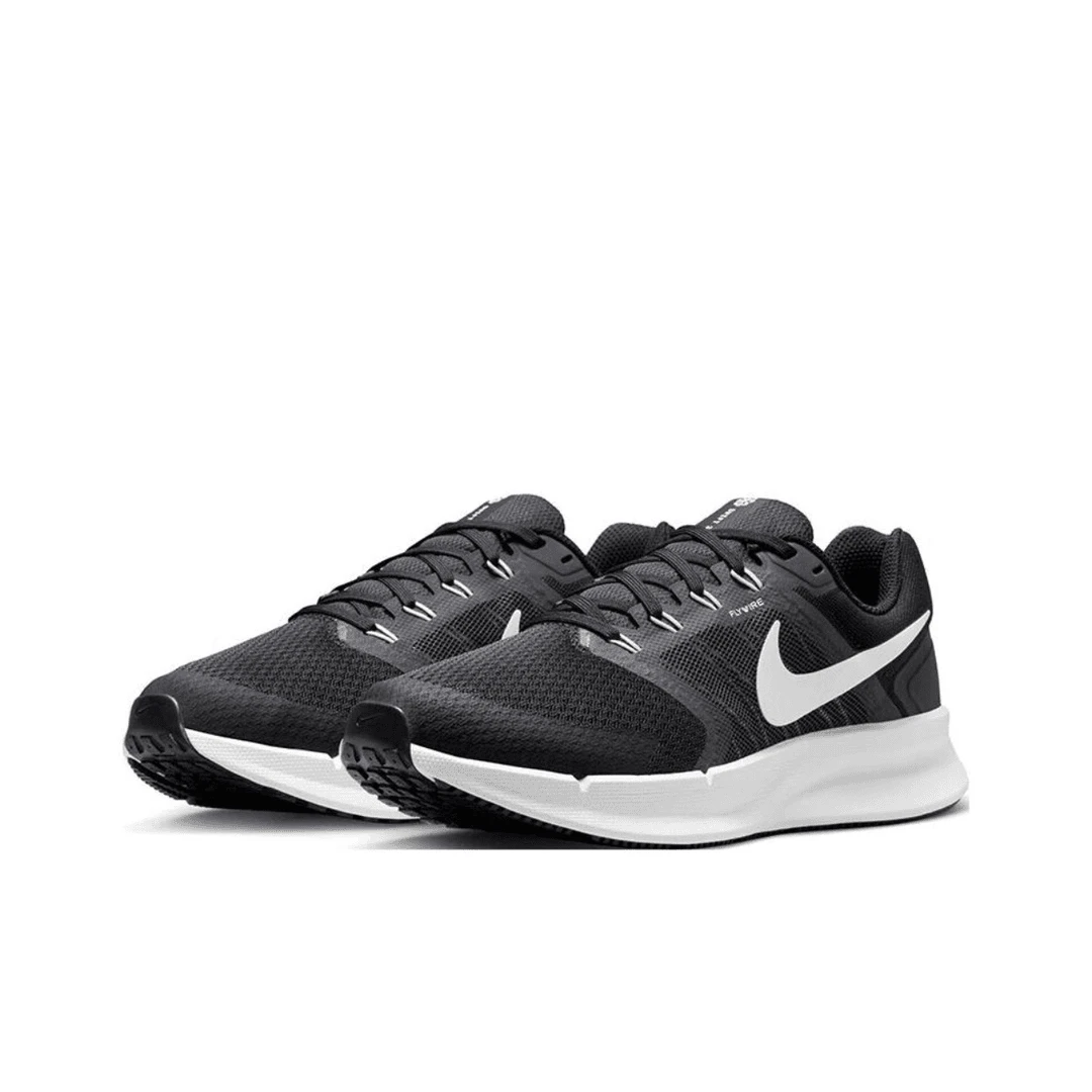 Nike/耐克 Run Swift 3男女同款低帮舒适休闲跑步鞋DR2698-002
