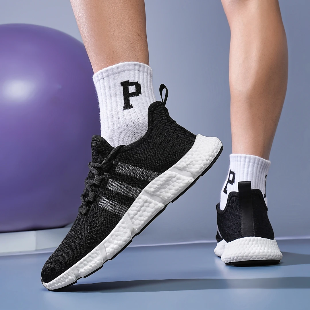 2024夏情侣鞋时尚运动鞋网面透气百搭轻便休闲软底跑步鞋906