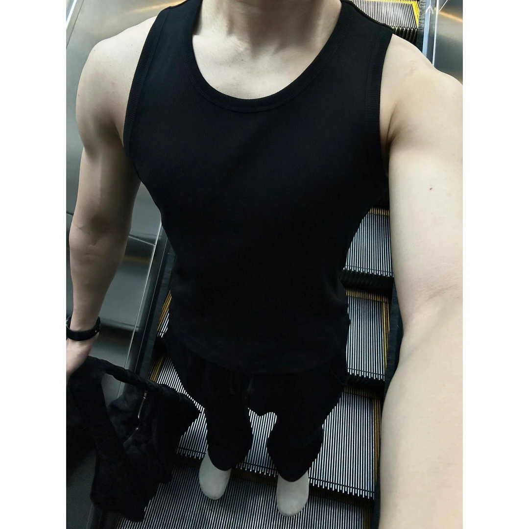 labzaa美式简约基础款纯色运动无袖背心休闲百搭修身坎肩打底上衣