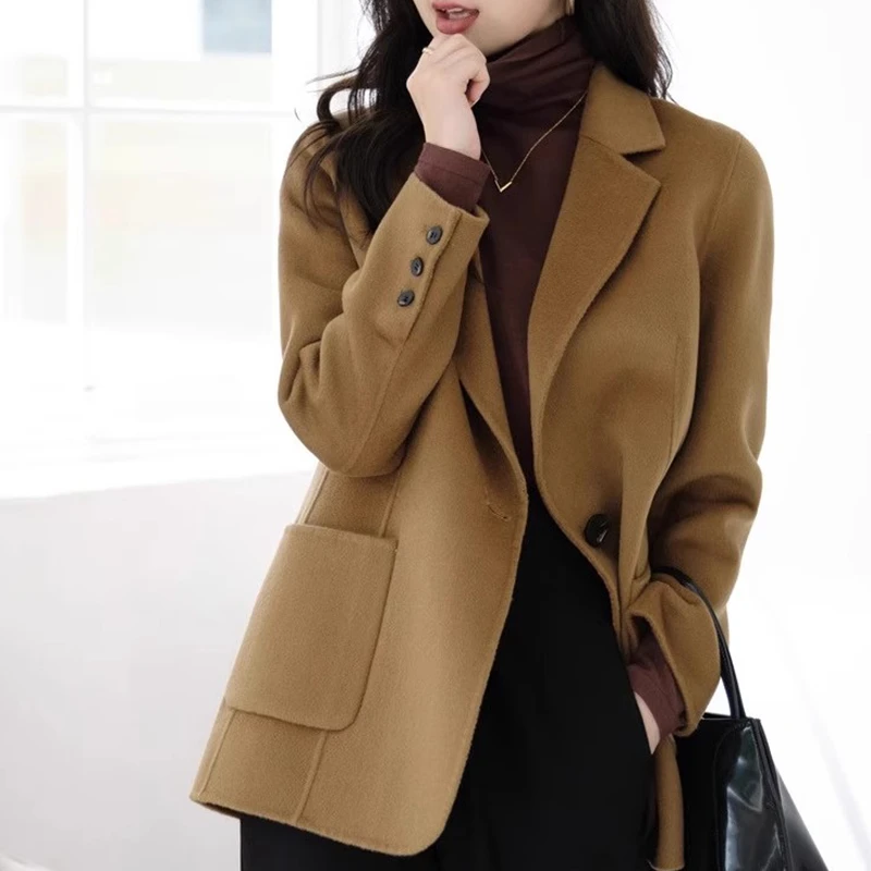 驼色西装毛呢外套女2024年小个子秋冬新款长袖呢子大衣短款