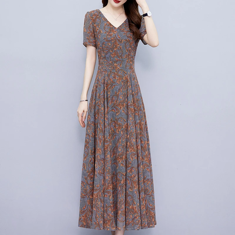 雪纺连衣裙女夏季高端洋气2025新款中年妈妈时尚显瘦遮肚碎花裙子