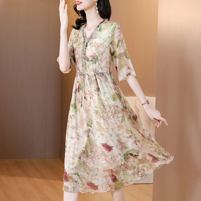 2024年新款高端气质印花雪纺V领连衣裙时尚洋气夏季妈妈裙子
