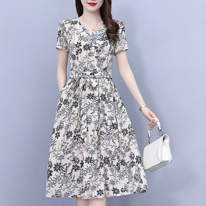 妈妈连衣裙女2025夏装新款贵夫人夏季洋气质时尚减龄妈妈雪纺裙子