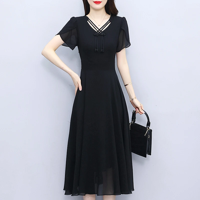 黑色雪纺连衣裙女2025年新款妈妈气质洋气时尚收腰遮肚减龄裙子