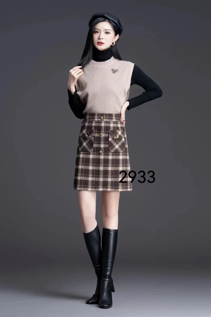 【小慧慧家】显瘦半身裙高腰复古格子冬季A字百搭时尚半身毛呢裙