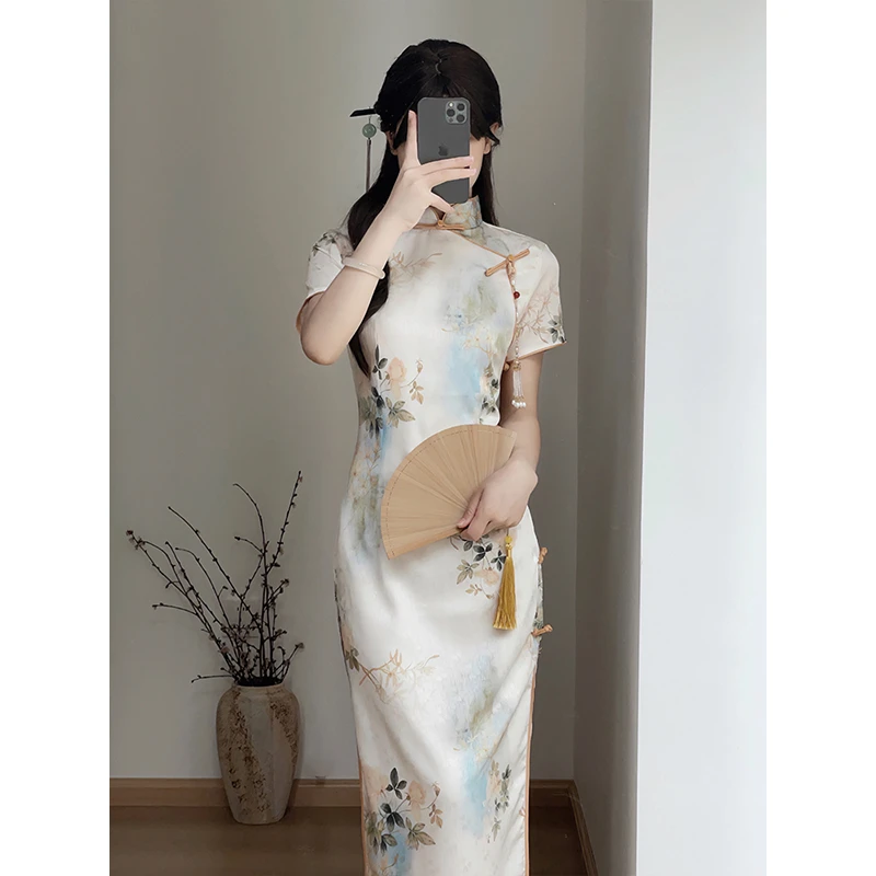 高端旗袍2024年新款夏季日常年轻款新中式国风印花高级感连衣裙女