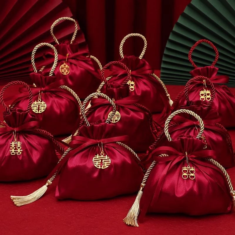 喜糖袋结婚专用糖果包装袋2025高级感手提喜糖礼盒订婚礼红色流苏