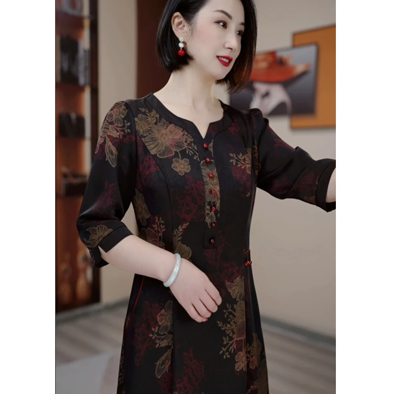 花色早春新款修身显瘦遮肉气质妈妈装连衣裙HR1103优雅时尚