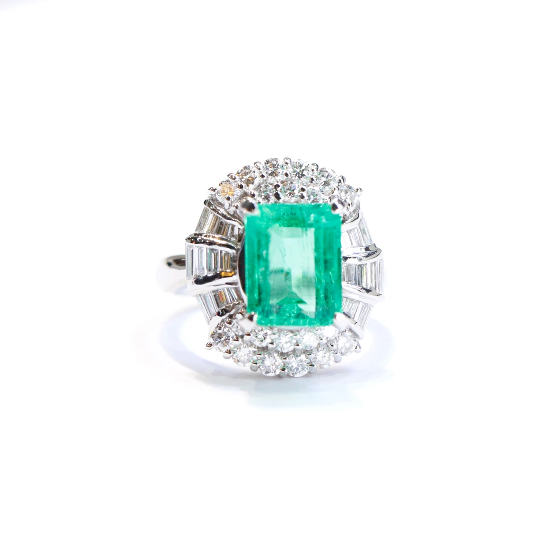 小红宝 x Phoenix 祖母绿轻奢复古戒指气质奢华Pt900铂金镶嵌设计