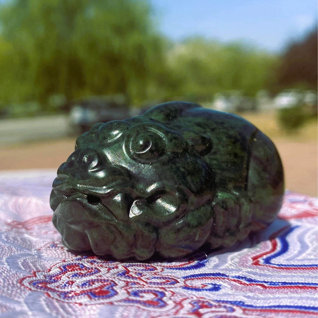天然药王石玉西瓜皮貔貅手把件