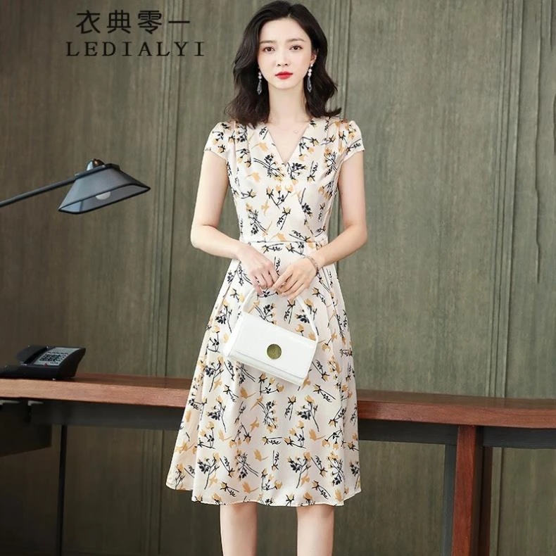 杭州品牌真丝连衣裙女2025夏季新款时尚洋气高端桑蚕丝碎花裙子