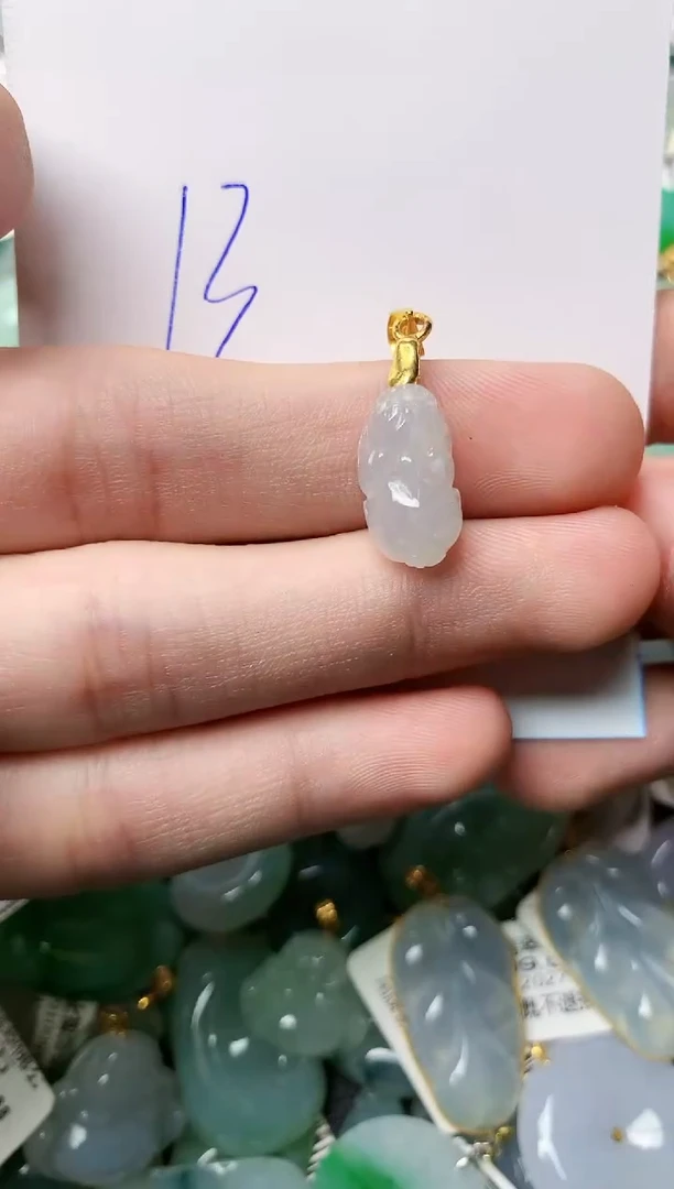 【闪购商品】翡翠颈饰合金3...........