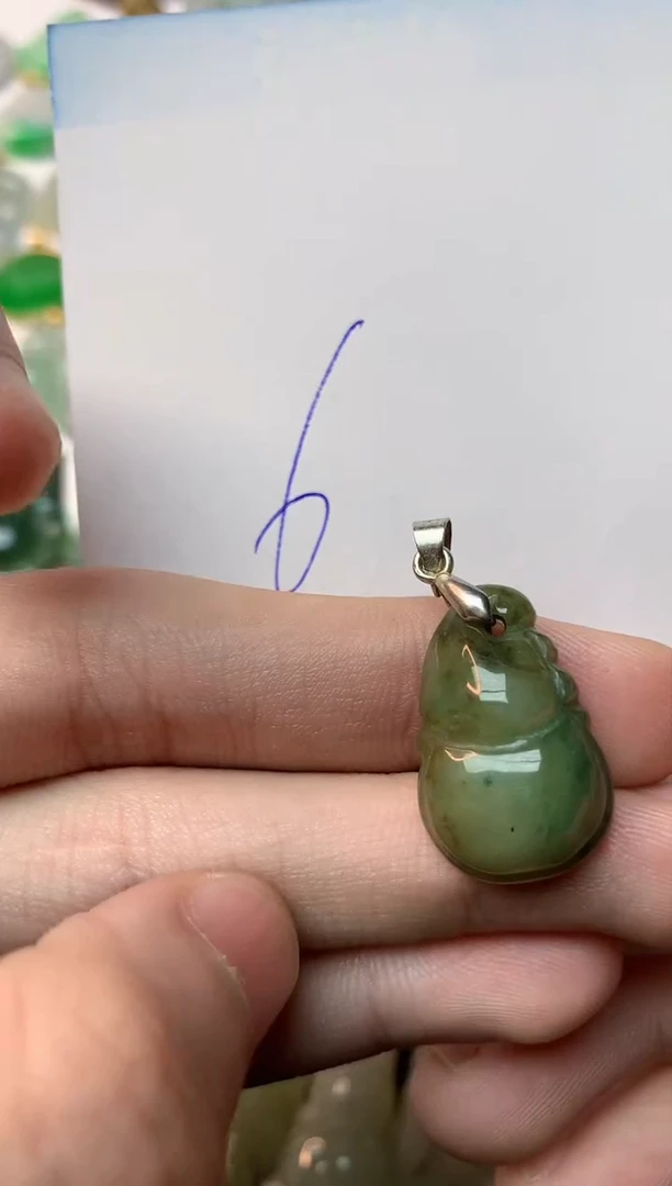 【闪购商品】翡翠颈饰合金1........