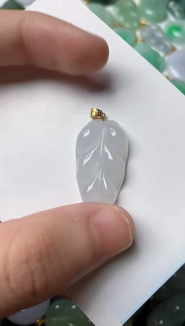 【闪购商品】翡翠颈饰18K金镶嵌4..........