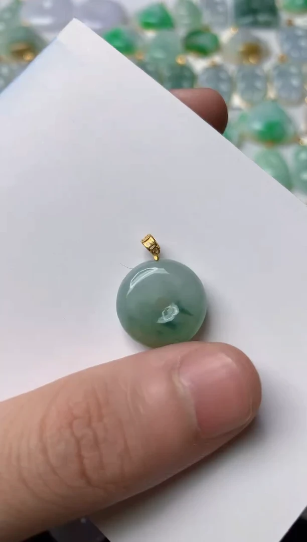 【闪购商品】翡翠颈饰18K金镶嵌6..........